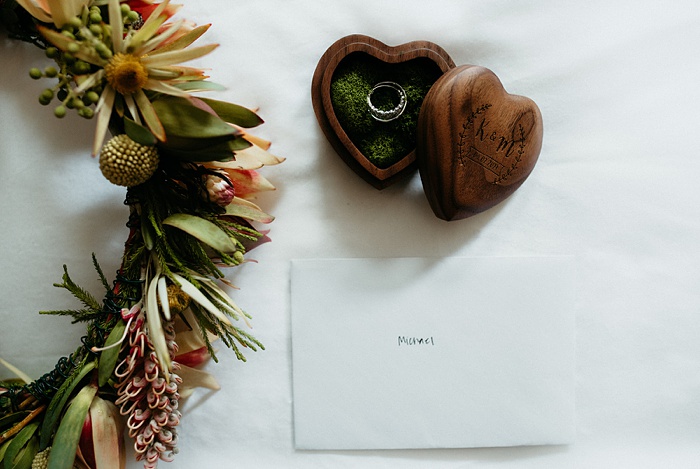 The tropical flower crown and ring box with a love note